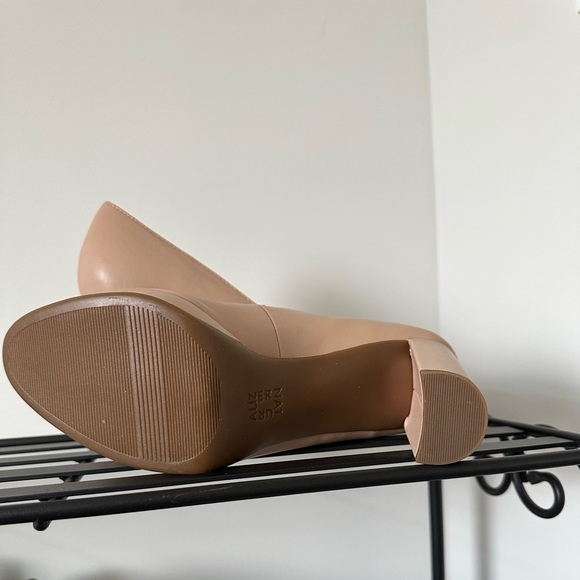 Naturalizer Berlin Platform Block Heels. 8.5 Wide, Nude. New in box. - Picture 4 of 4